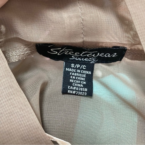 Streetwear Society Tan Blouse with Bow Size S - Picture 3 of 5